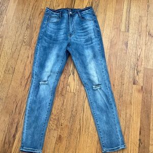 Kittenish denim jeans